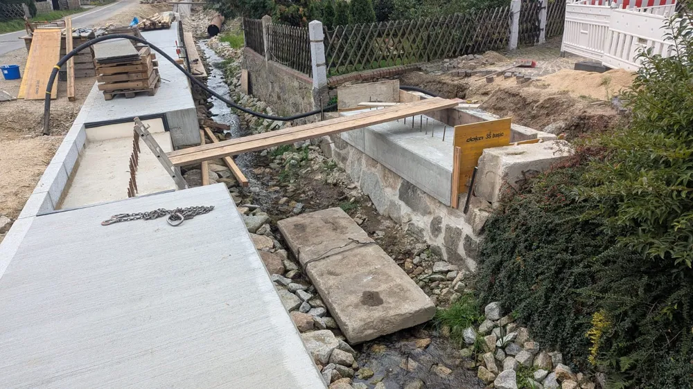 Herwigsdorf, S 143 Erhaltung Ortsdurchfahrt mit Stützmauer 4 Los 0 - 8