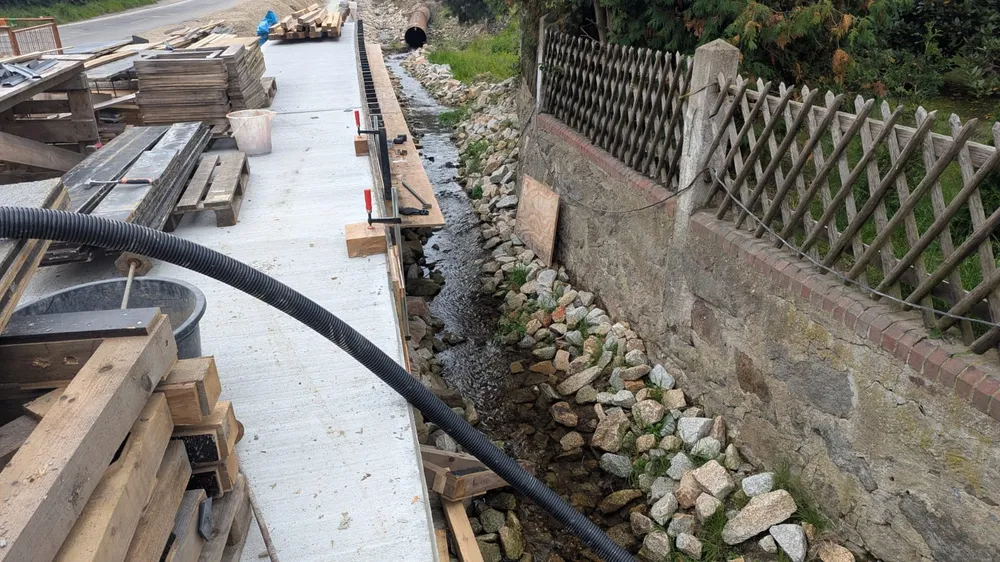 Herwigsdorf S 143 - Stützmauersanierung